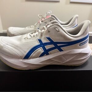 Asics Men’s Novablast 5
